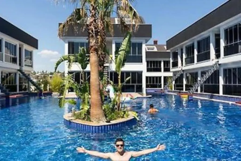 Appartement Essiz Konsept Daireden Havuza Ozel Girisli à Antalya