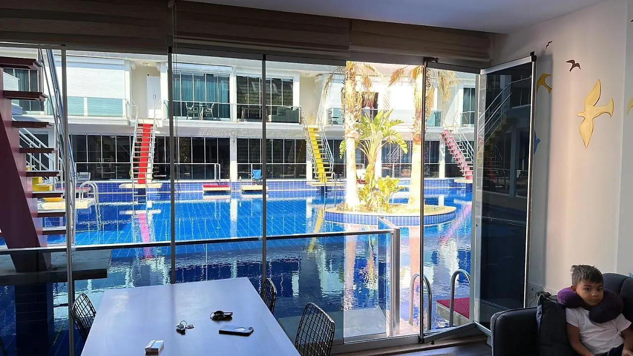 Appartement Essiz Konsept Daireden Havuza Ozel Girisli à Antalya