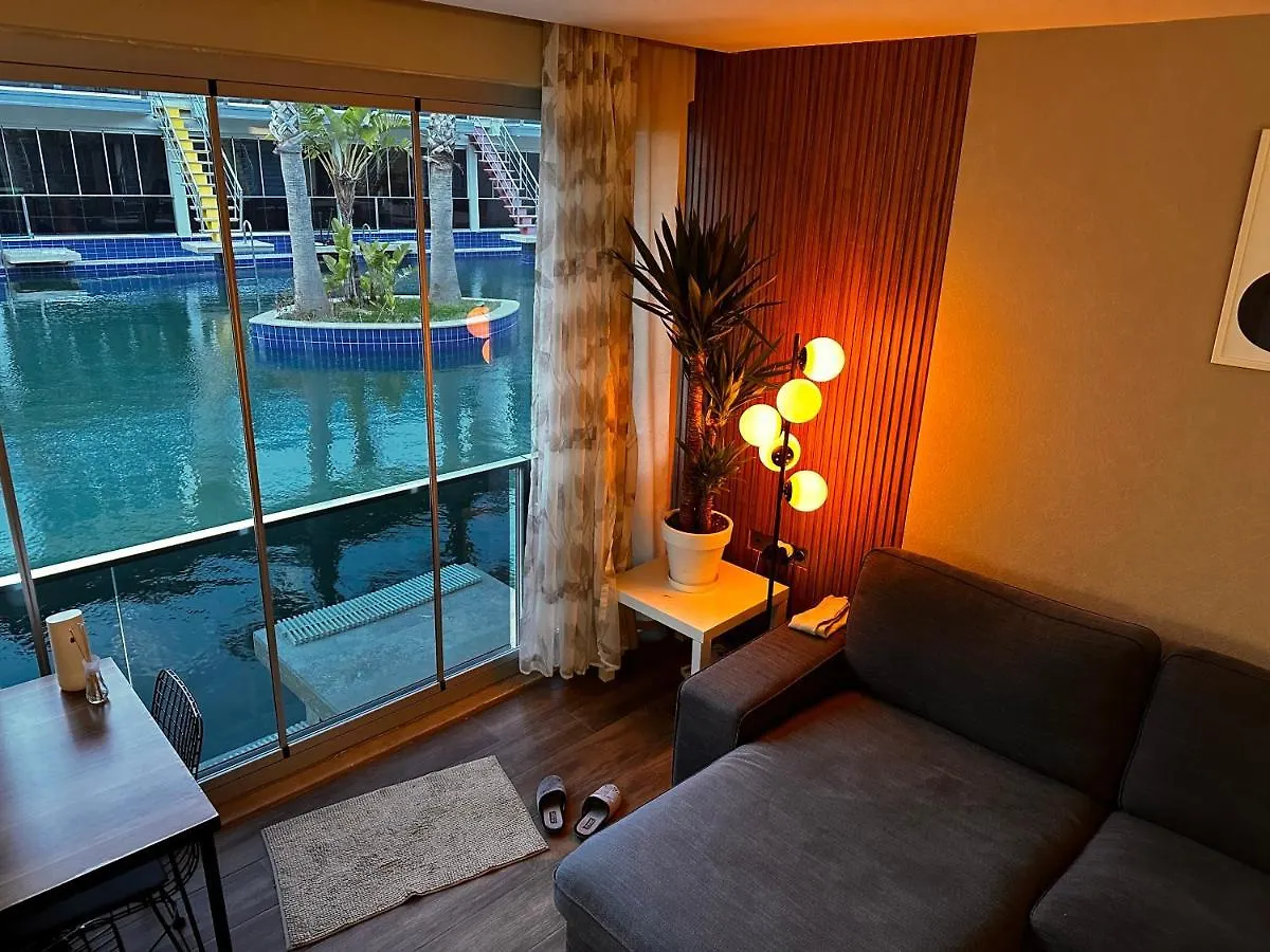 Appartement Essiz Konsept Daireden Havuza Ozel Girisli à Antalya
