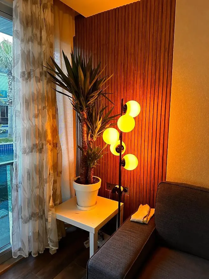 Appartement Essiz Konsept Daireden Havuza Ozel Girisli à Antalya