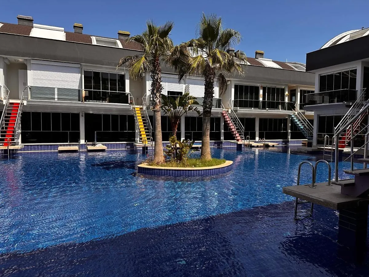 Appartement Essiz Konsept Daireden Havuza Ozel Girisli à Antalya