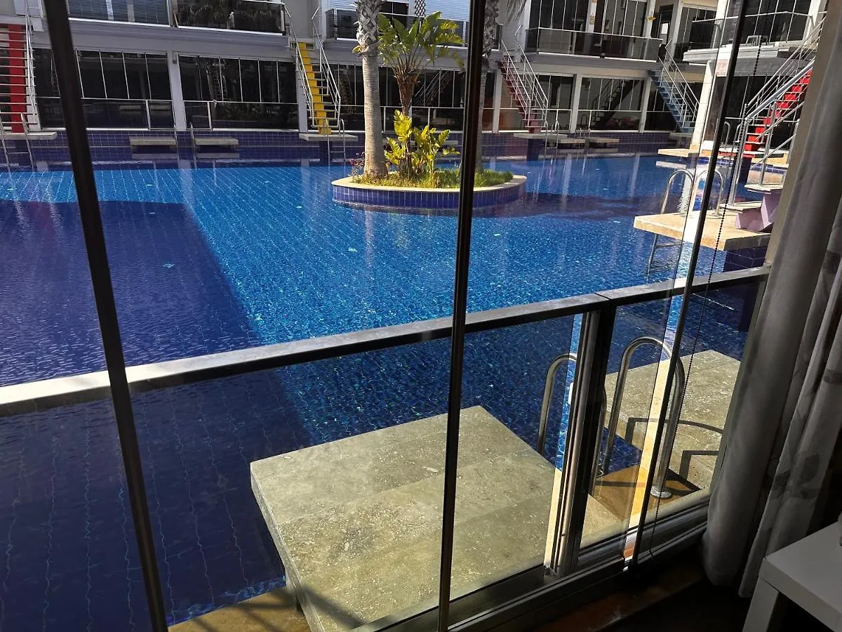 Appartement Essiz Konsept Daireden Havuza Ozel Girisli à Antalya 0*,  Turquie